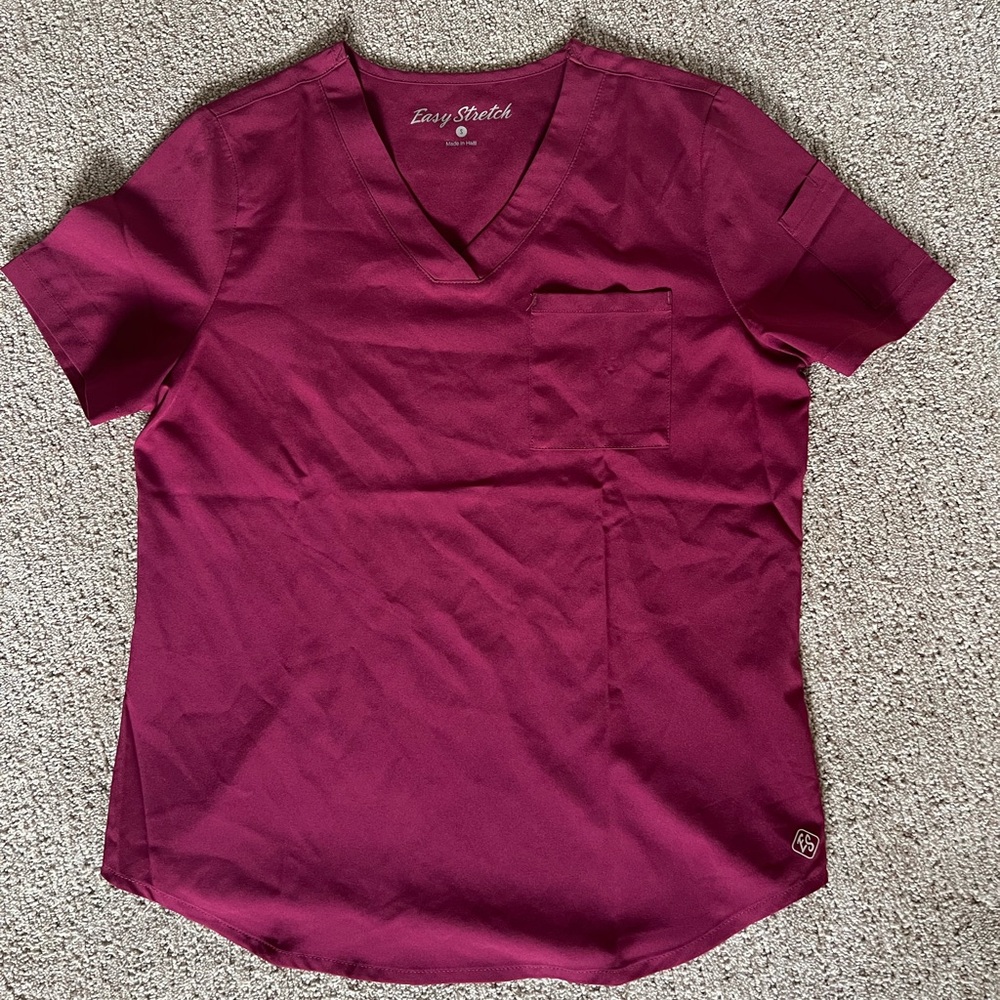 Maroon tuck in scrub top
